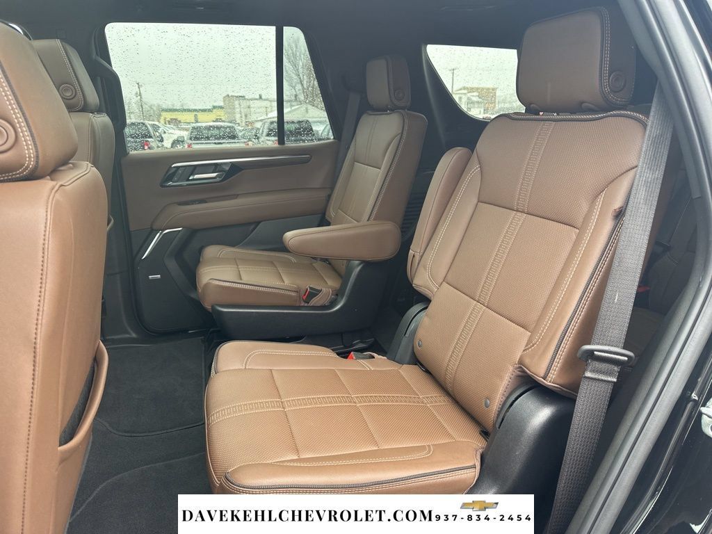 Used 2025 Chevrolet Tahoe High Country w/ Sun And Tow Package AWD/4WD image 17