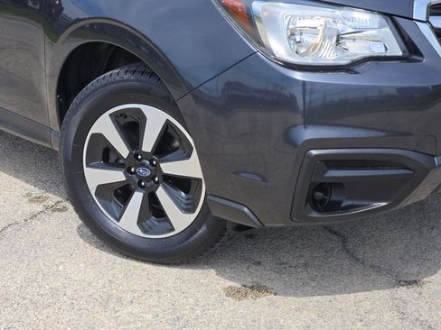 Used 2018 Subaru Forester 2.5i w/ Alloy Wheel Package AWD/4WD image 3