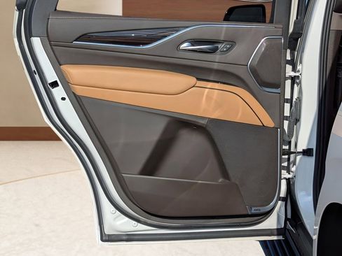 Used 2021 Cadillac Escalade Premium Luxury w/ Driver Assist Tech Package image 27