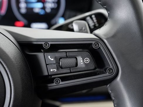 Used 2024 Porsche Panamera 4 image 15