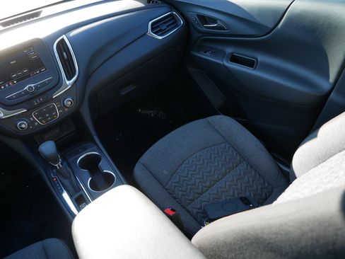 Used 2023 Chevrolet Equinox LT AWD/4WD image 11