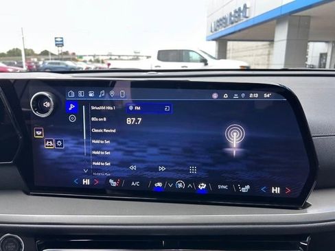 New 2026 Chevrolet Traverse LT w/ Driver Confidence Package image 18