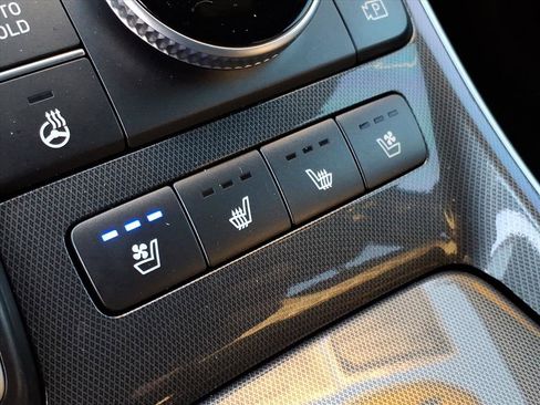 Certified 2022 Hyundai Santa Fe Calligraphy w/ Cargo Package image 23