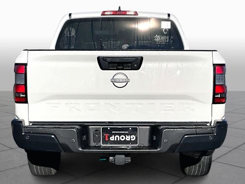 Used 2022 Nissan Frontier S w/ Technology Package image 5