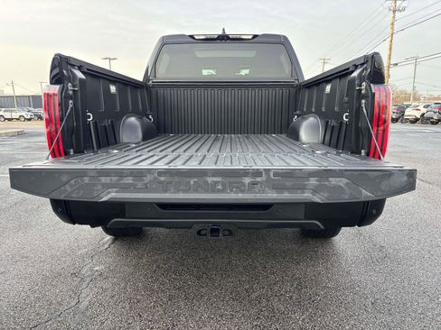 Used 2023 Toyota Tundra Platinum image 5