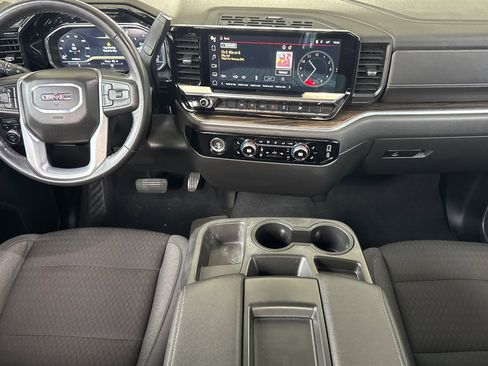 Used 2022 GMC Sierra 1500 Elevation image 12