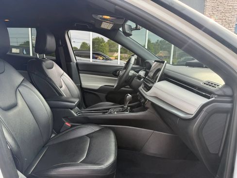 Used 2025 Jeep Compass Limited AWD/4WD image 14