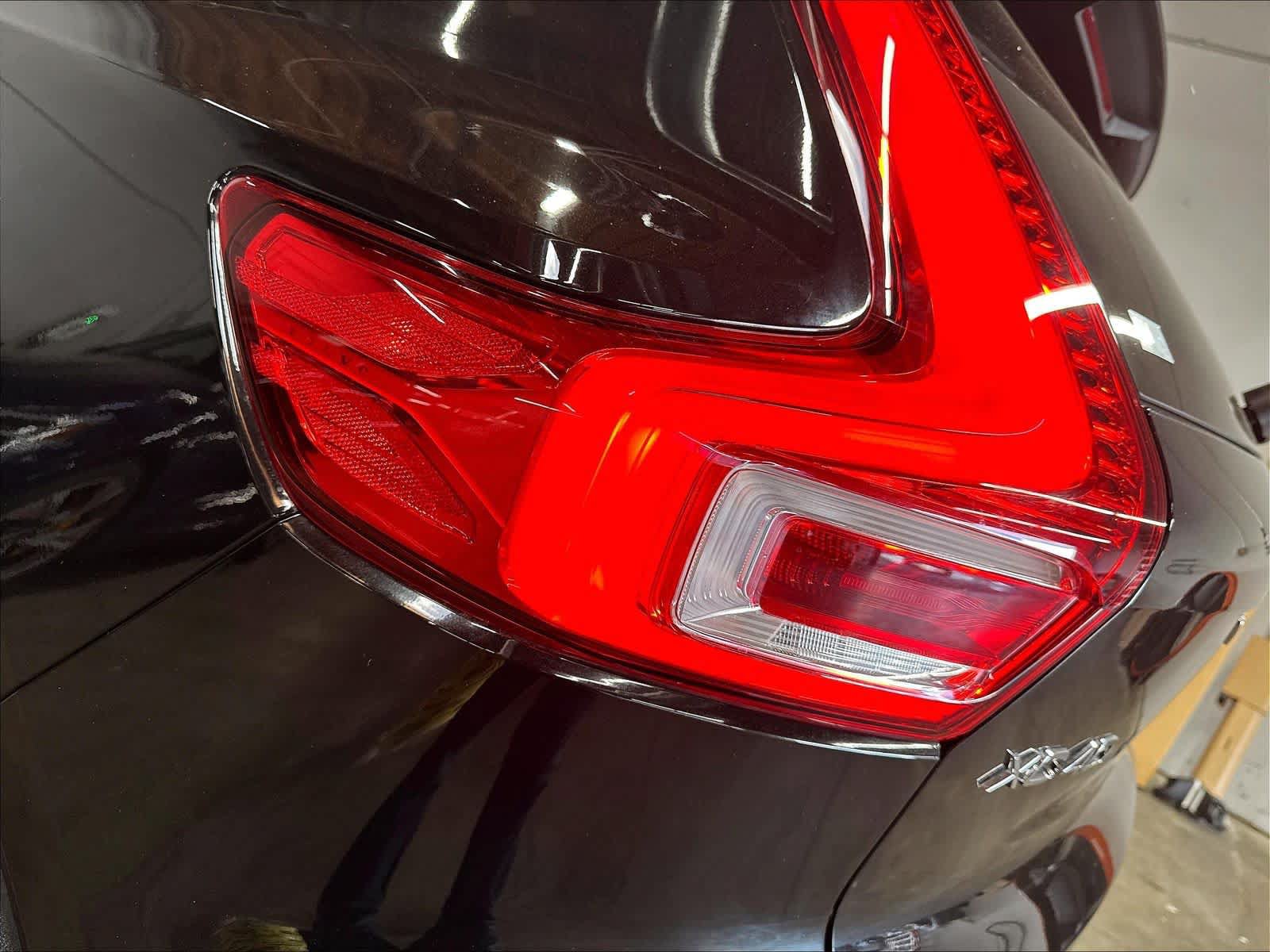 Used 2019 Volvo XC40 T5 Inscription AWD/4WD image 30