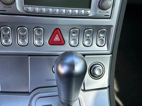 Used 2005 Chrysler Crossfire Limited image 39