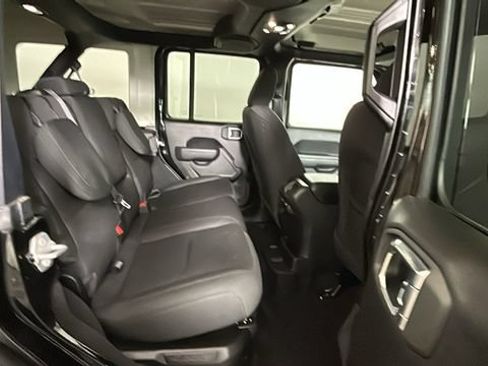 Used 2023 Jeep Wrangler Unlimited w/ Cold Weather Group AWD/4WD image 27