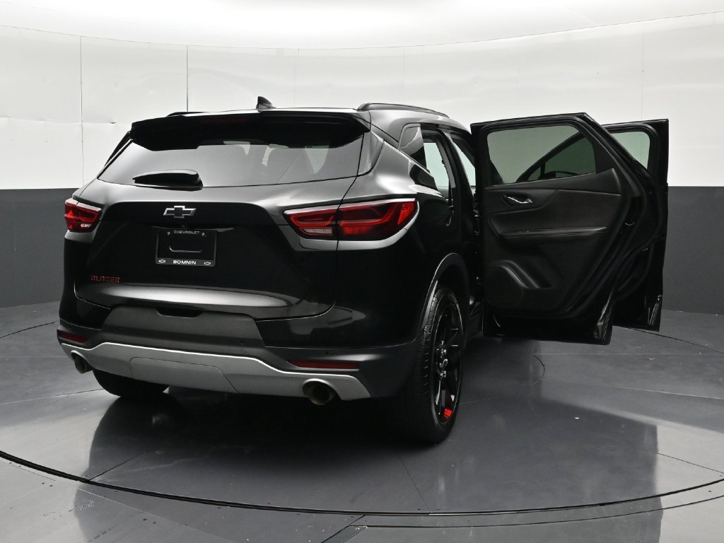 Used 2023 Chevrolet Blazer LT FWD image 33
