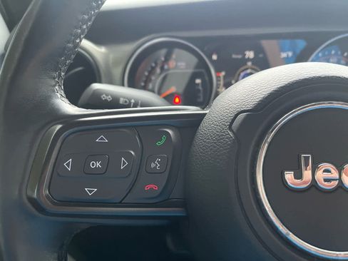 Used 2018 Jeep Wrangler Unlimited Sport S image 22