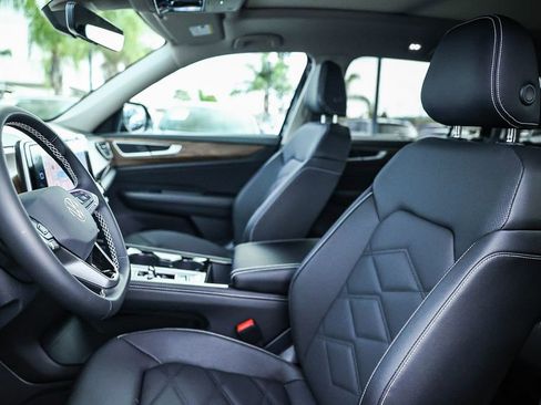 New 2026 Volkswagen Atlas SE image 32