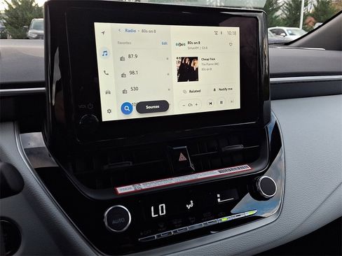 New 2026 Toyota Corolla SE image 17