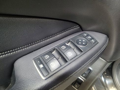 Used 2018 Mercedes-Benz GLS 450 4MATIC w/ Premium Package image 27