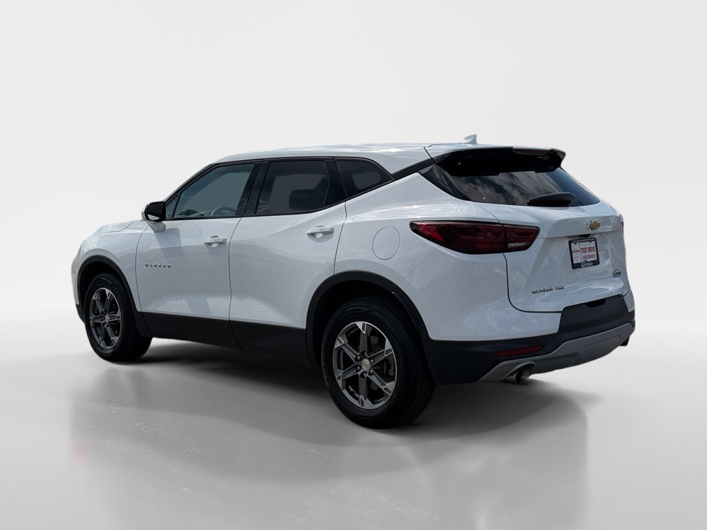 Used 2023 Chevrolet Blazer LT AWD/4WD image 3