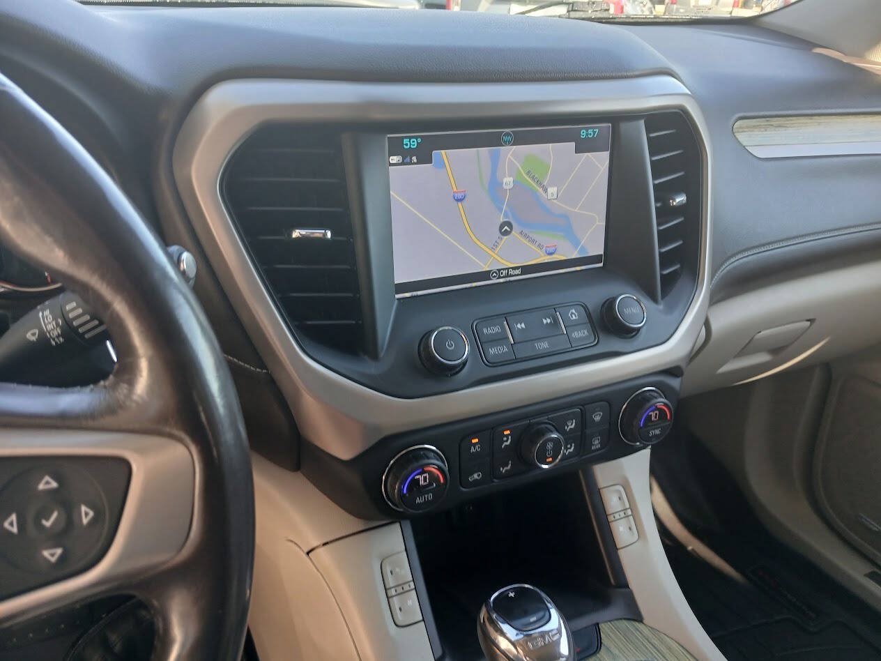 Used 2019 GMC Acadia Denali AWD/4WD image 3