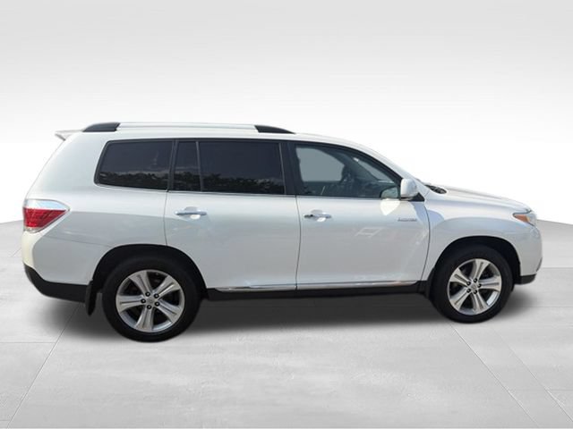 Used 2013 Toyota Highlander Limited AWD/4WD image 35