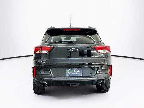 Used 2023 Chevrolet TrailBlazer RS w/ Convenience Package AWD/4WD image 7