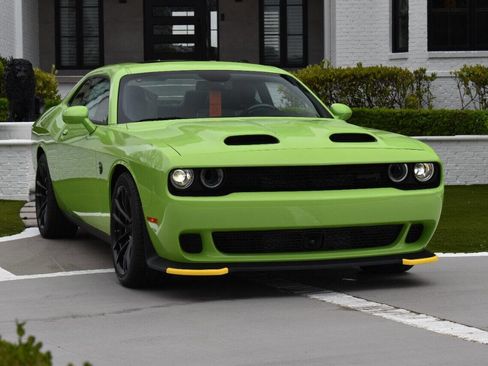Used 2023 Dodge Challenger SRT Hellcat RWD image 5