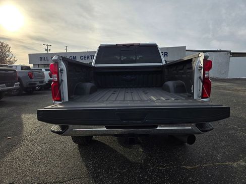 Used 2022 Chevrolet Silverado 2500 LTZ image 33
