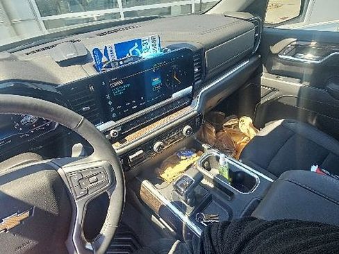 Certified 2025 Chevrolet Silverado 1500 LT w/ All Star Edition Plus AWD/4WD image 6