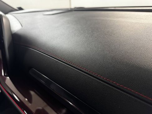 Used 2024 Chevrolet Traverse RS w/ LPO, Floor Liner Package AWD/4WD image 96
