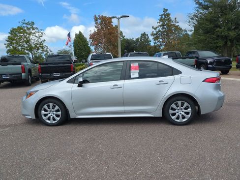 New 2026 Toyota Corolla LE image 3