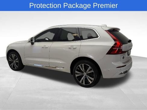 Used 2023 Volvo XC60 B5 Plus w/ Climate Package image 4