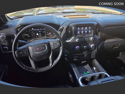 Used 2022 GMC Sierra 2500 AT4 w/ AT4 Premium Plus Package AWD/4WD image 11