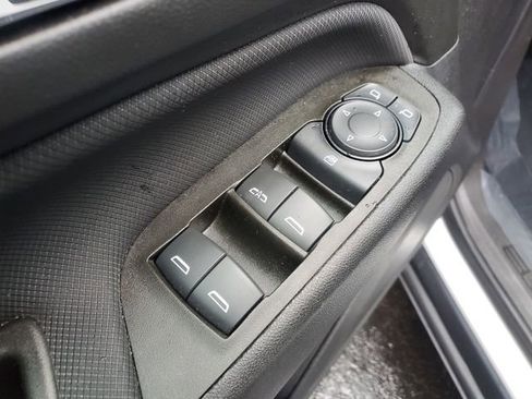 Certified 2023 Chevrolet Equinox RS w/ LPO, Floor Liner Package image 19