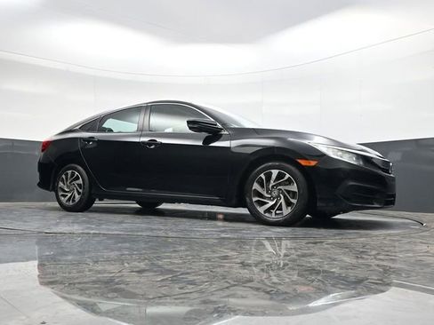 Used 2018 Honda Civic EX image 26