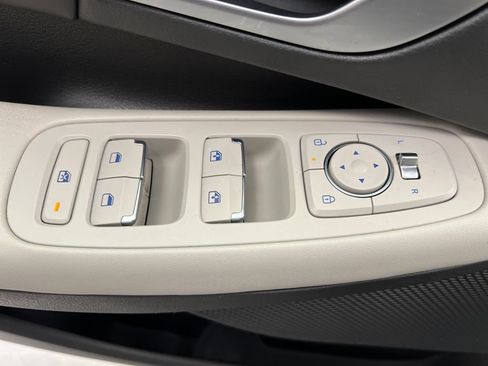 Used 2025 Hyundai Sonata SEL FWD image 15