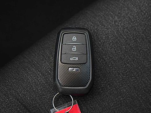 Used 2025 Honda Accord LX image 28