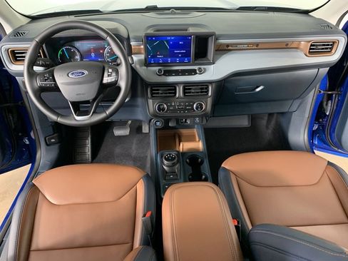 Used 2023 Ford Maverick Lariat w/ Lariat Luxury Package image 32