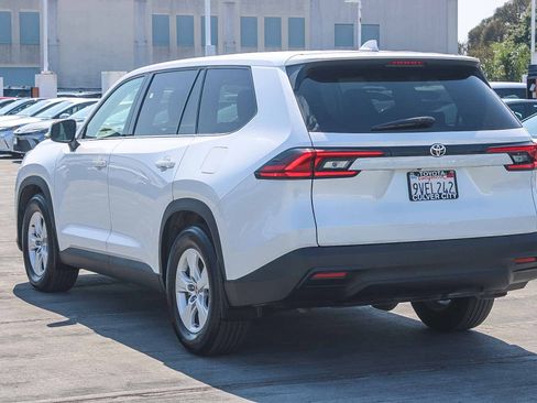 Certified 2025 Toyota Grand Highlander FWD image 7