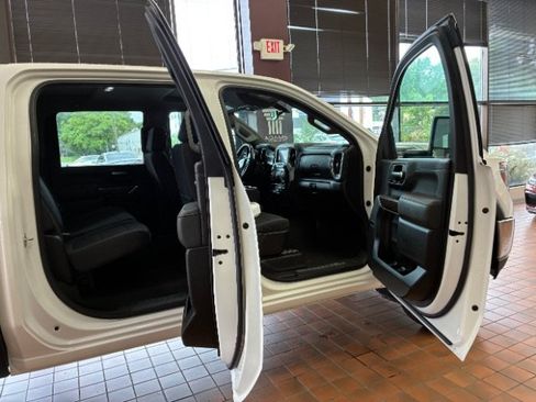 Used 2023 GMC Sierra 3500 SLE w/ SLE Convenience Package AWD/4WD image 33