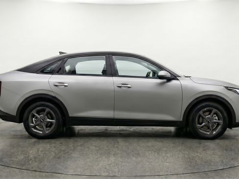 Used 2025 Kia K4 FWD image 11