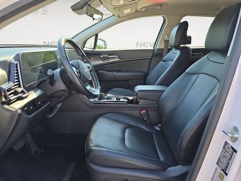 Used 2023 Kia Sportage EX FWD image 9