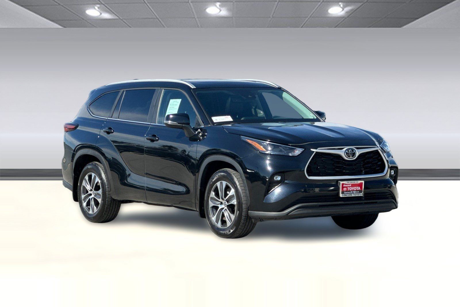 Used 2026 Toyota Highlander XLE AWD/4WD image 6