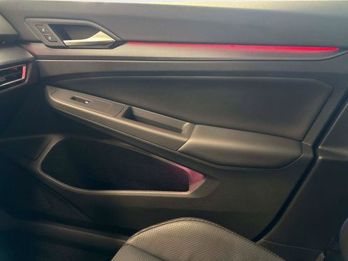 New 2026 Volkswagen Golf image 23