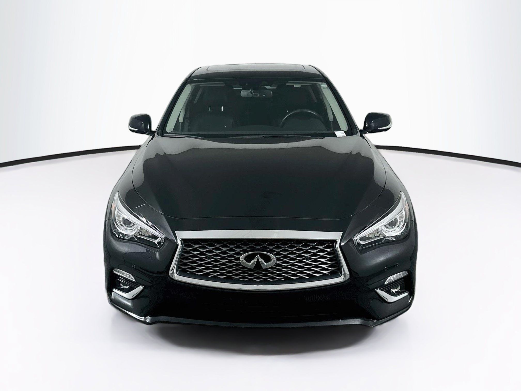 Used 2023 INFINITI Q50 Luxe w/ Cargo Package RWD image 2
