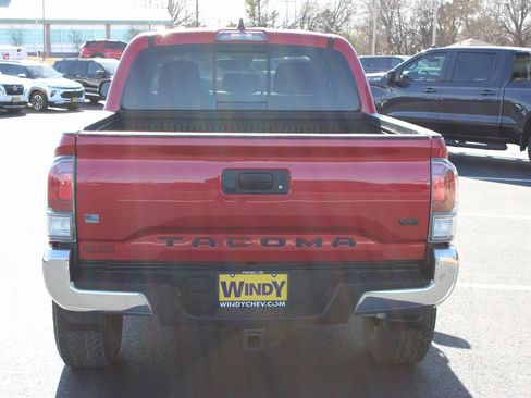 Used 2021 Toyota Tacoma TRD Off-Road AWD/4WD image 6