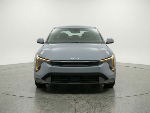 Used 2025 Kia K4 LXS image 2
