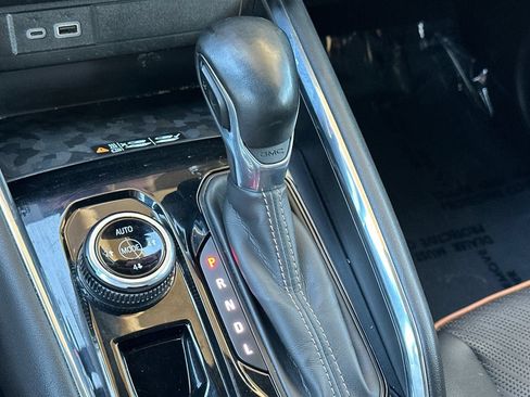 Certified 2023 GMC Canyon AT4 w/ AT4 Premium Package AWD/4WD image 21