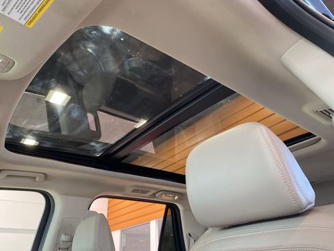 Certified 2023 Ford Expedition Limited image 29