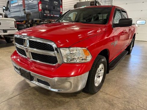Used 2019 RAM 1500 Classic SLT AWD/4WD image 38