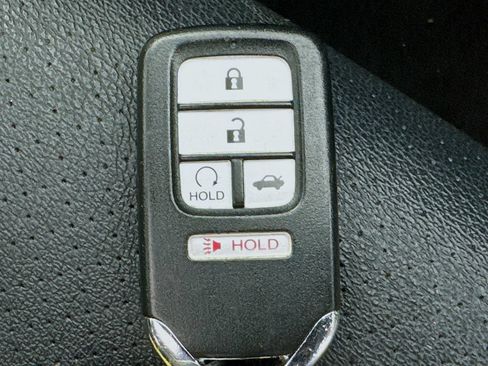 Used 2017 Honda Accord EX-L image 37