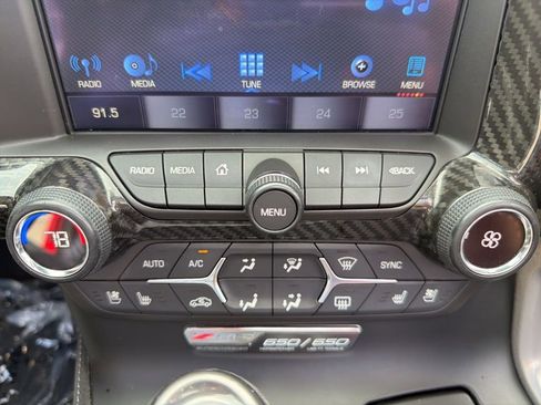 Used 2016 Chevrolet Corvette Z06 w/ 3LZ Preferred Equipment Group image 24