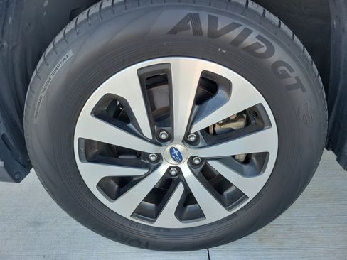 Used 2024 Subaru Outback Premium AWD/4WD image 7